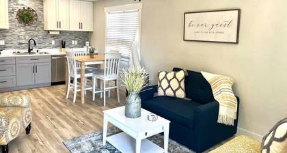 Guest Suites -1996 #2 Fresh 1 bedroom 1 bath Suite