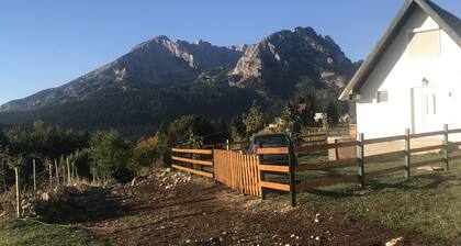 Vista Pitomine ,planinska kuća u blizini Crnog jezera