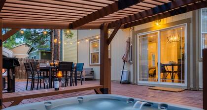 Peaks &Pines--Hot Tub, Nearby Trails, National Forest and Park