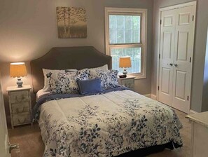 2 bedrooms, iron/ironing board, travel cot, free WiFi