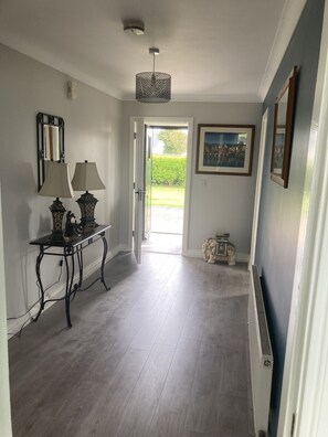 House, Multiple Beds | 4 bedrooms, iron/ironing board, free WiFi, bed sheets - Beautiful 4 Bedroom House in West Clare (Burane Lower)