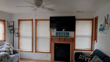 TV connectée, cheminée