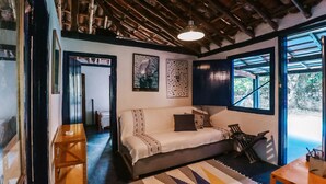Living room - Casa Pescador da Vila - Ilhabela (Ilhabela)