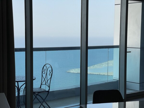 Interior - Beachfront paradise just minutes from Dubai (Ajman)
