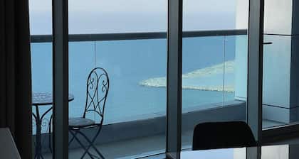 Beachfront paradise just minutes from Dubai