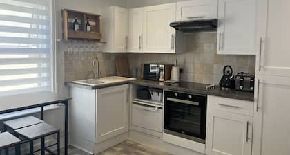 Apartment near the beach with private parking and pet friendly