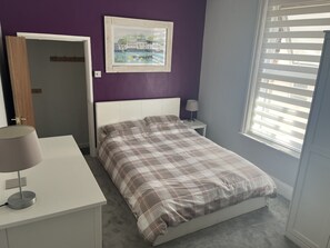 1 bedroom, iron/ironing board, free WiFi, bed sheets - Apartment near the beach with private parking and pet friendly (Weymouth)