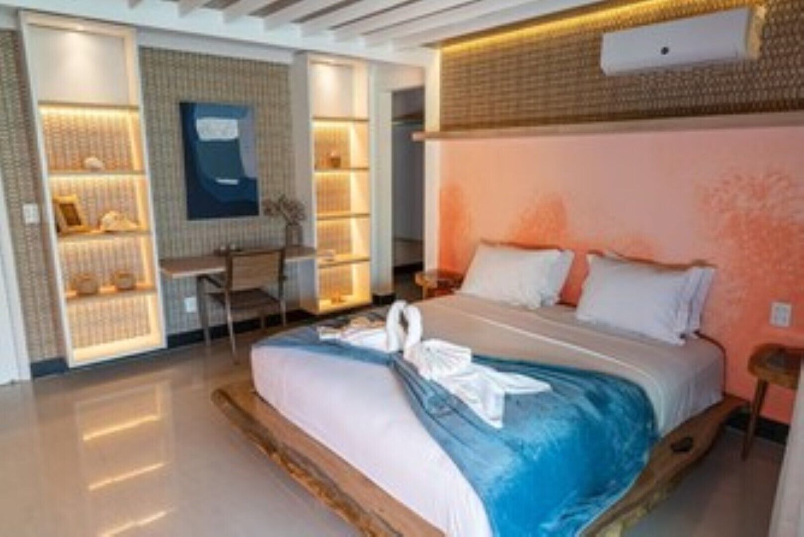 Luxury Duplex Penthouse on the sand overlooking the garden