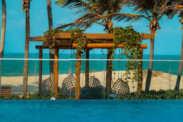 Liegestühle, Strandtücher