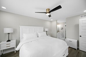 2 bedrooms, iron/ironing board, free WiFi, bed sheets