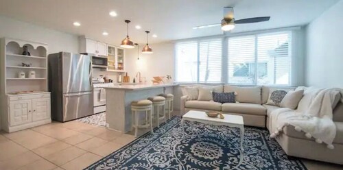 Cottage by the Sea steps to beach with heated pool