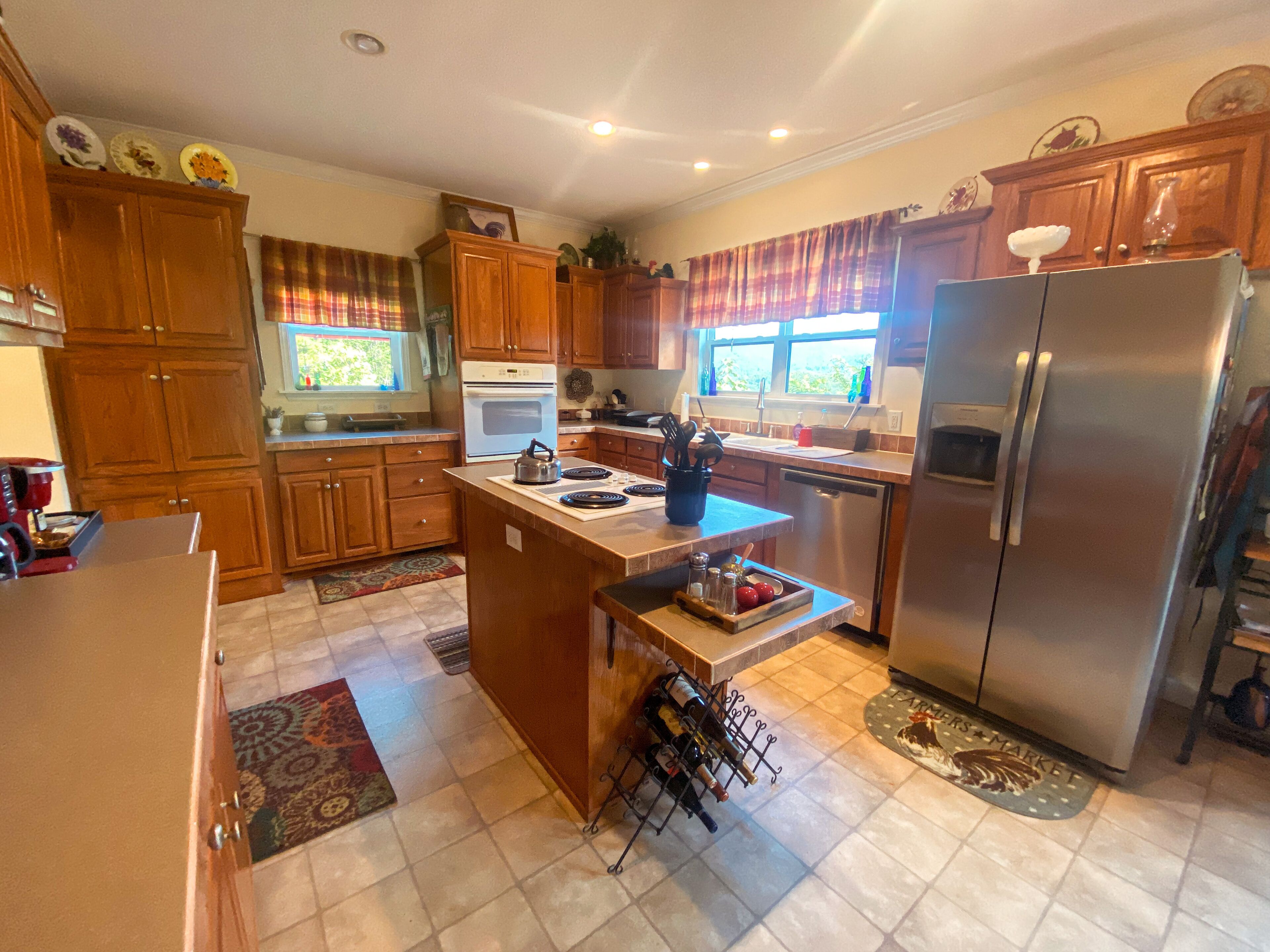 “Blessed View” Nostalgic Mountain House with gorgeous view!