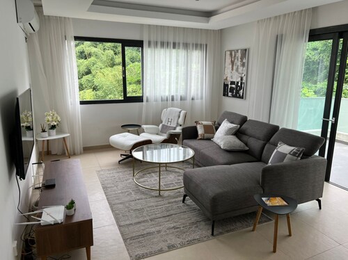 Luxurious Modern Flat Rivera 4 avec Vue Lagunaire 2Bed 2.5Bath