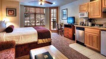 2 多间卧室、办公桌、熨斗/熨衣板、免费 WiFi