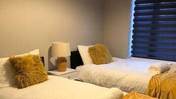 Apartment | 2 bedrooms, iron/ironing board, free WiFi, bed sheets