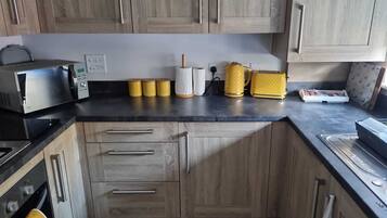 Apartment | Private kitchen | Fridge, microwave, oven, stovetop