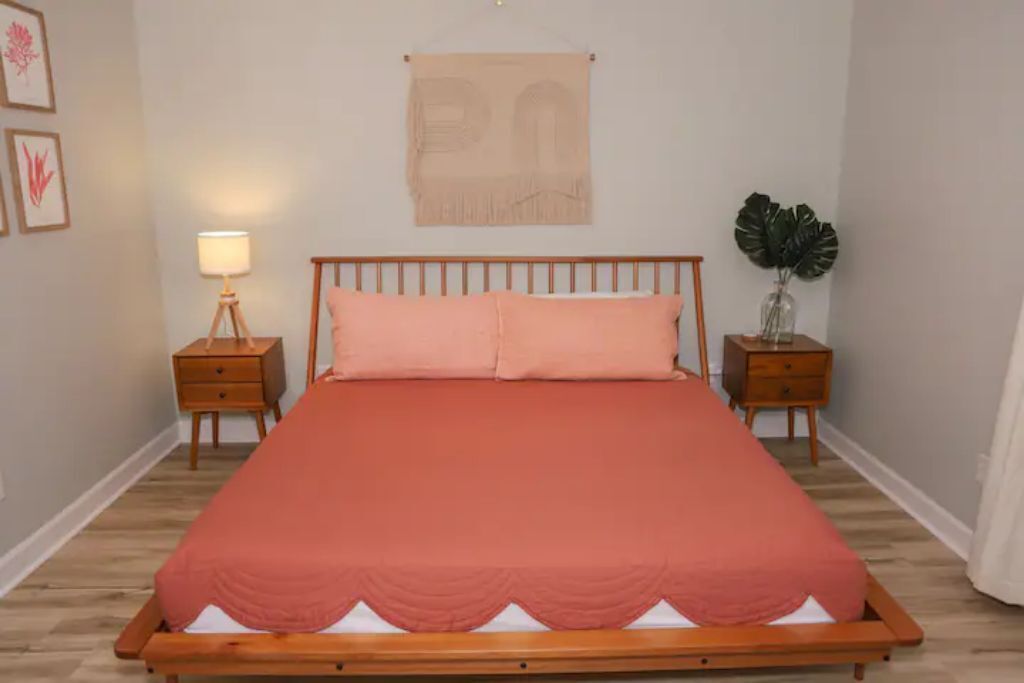 Boho Beach Bungalow 2 BR w/ Ocean Views!