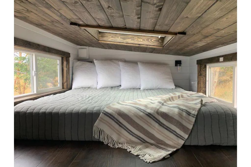 Stunning Sunset View from Copper Bluffs Tiny Home