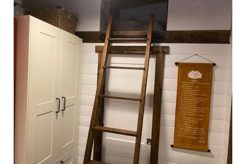 Stunning Sunset View from Copper Bluffs Tiny Home