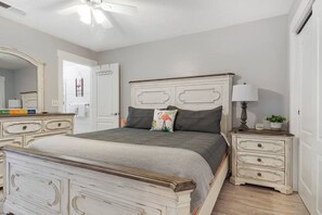 1 habitación, escritorio, tabla de planchar con plancha y wifi 