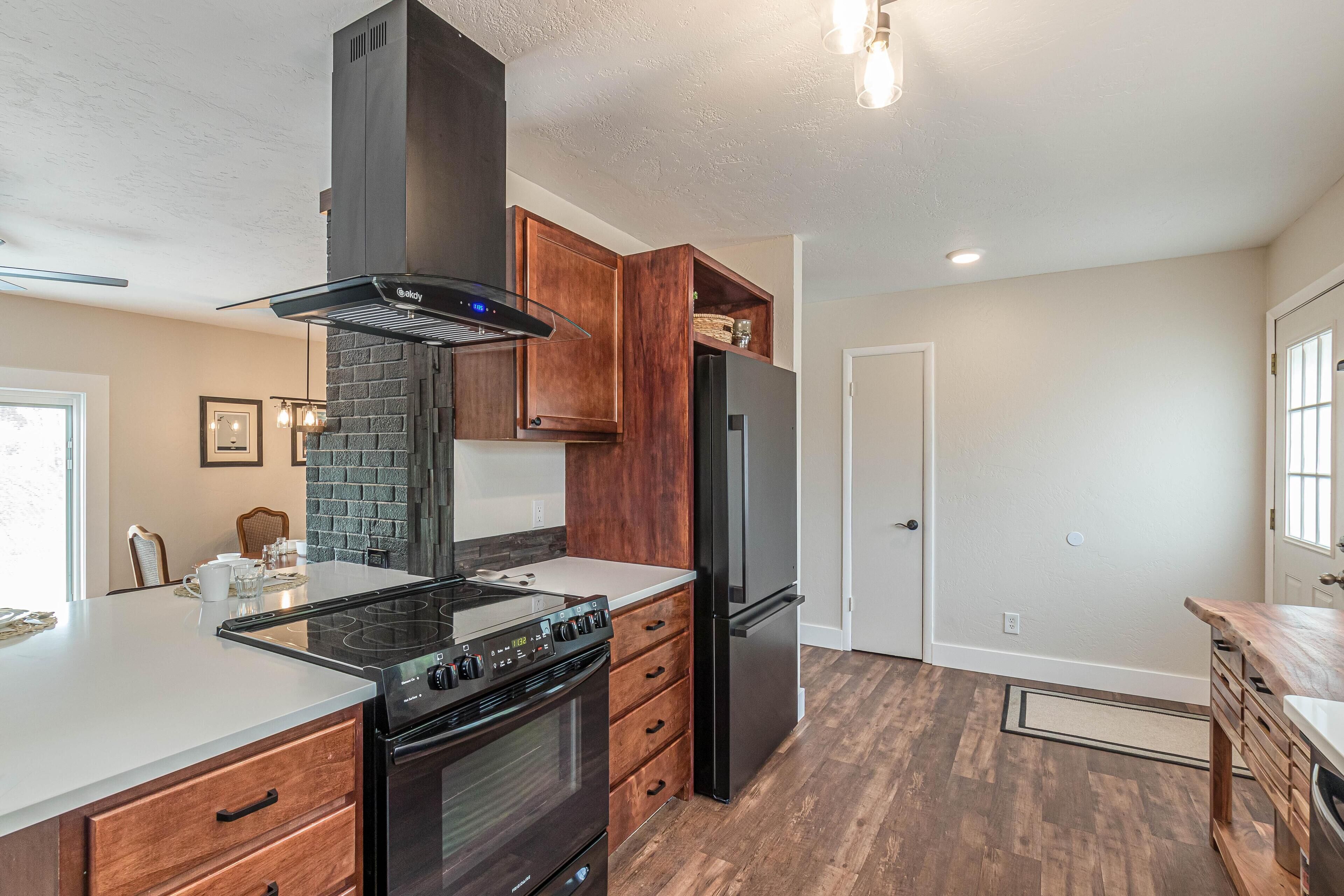 Horseplay - Sophisticated-Country, Stylish & Cozy