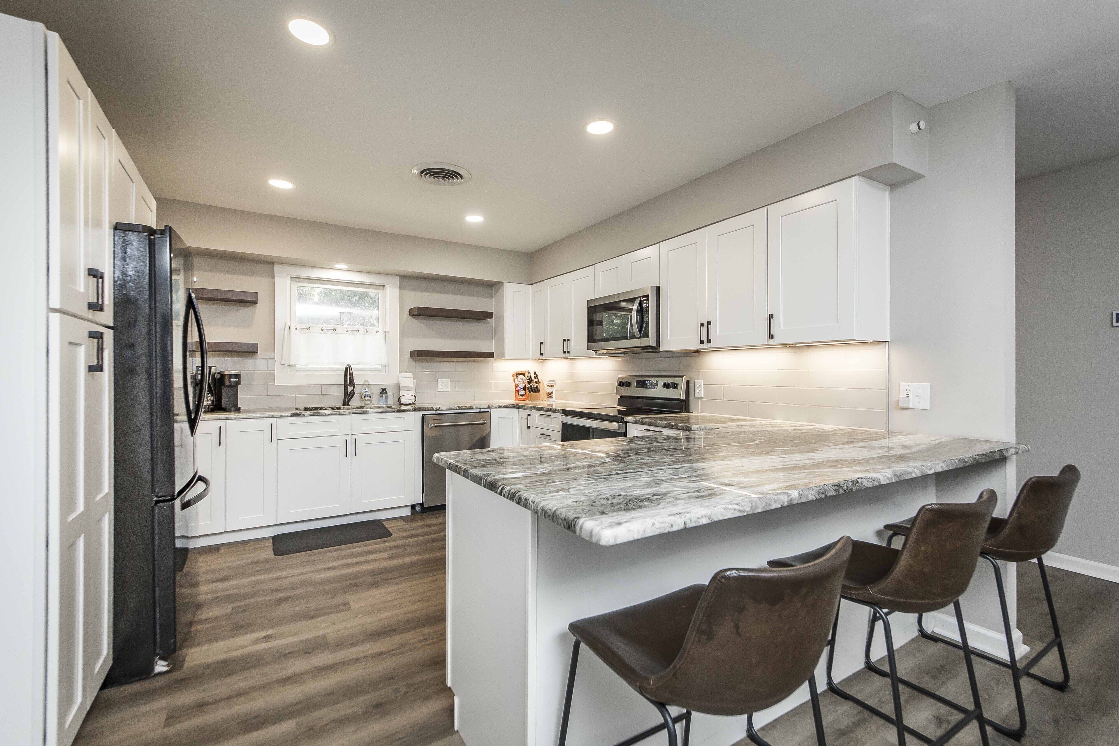 Relaxing & Peaceful Hot Springs Waterfront Haven