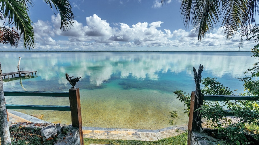 Villa Santuario Lake Front Oasis