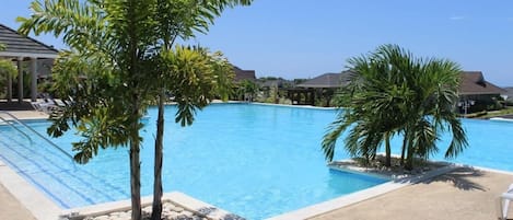 Udendørs pool