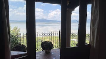 Habitación estándar con 1 cama matrimonial o 2 individuales | Wifi gratis y ropa de cama