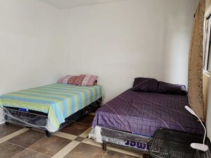 Chambre Double Standard, four à micro-ondes, vue montagne | Ameublement personnalisé, Wi-Fi gratuit, draps fournis