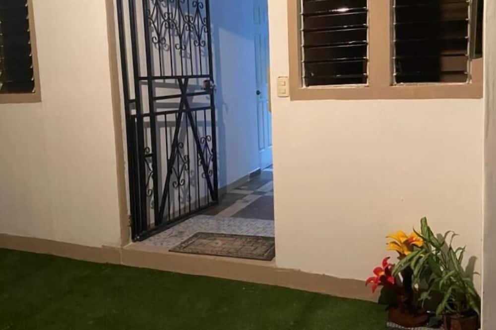 Hostal Claros