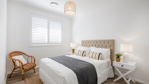 4 chambres, fer et planche à repasser, lit parapluie, Wi-Fi gratuit