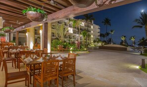 Outdoor dining - All-inclusive resort on beach with 5 restaurants & 3 bars! (Nuevo Vallarta)