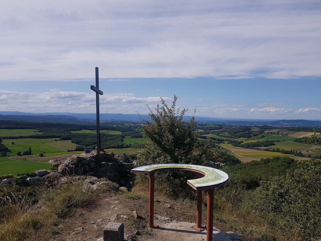 Gîte La Lisette en Drôme Provençal en Campagne à 5min du Beau Village de Saou !