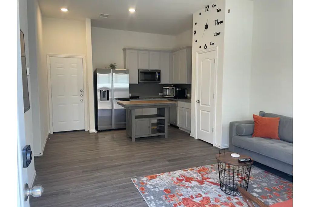 Amazing Austin Abode- Weekend Get-Away