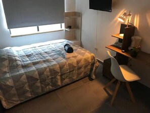 4 habitaciones, escritorio, tabla de planchar con plancha y wifi gratis