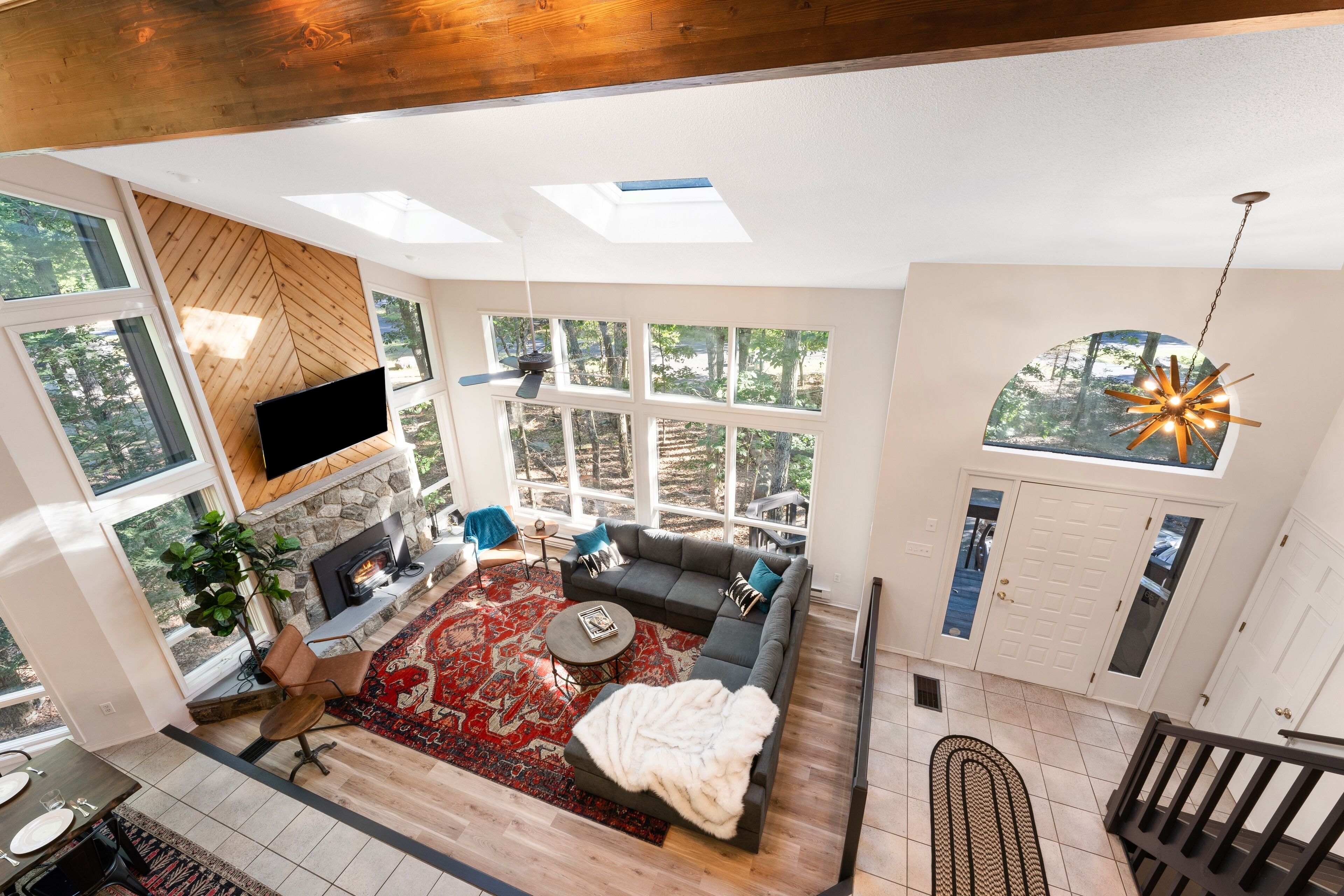 Modern Poconos Game House | Hot Tub | Fire Pit