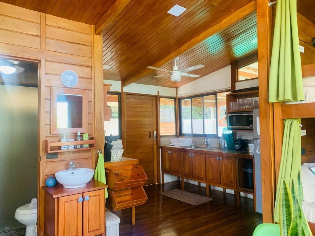 BEAUTIFUL HOUSE WITH PRIVATE POOL- 5 min walking from the beach