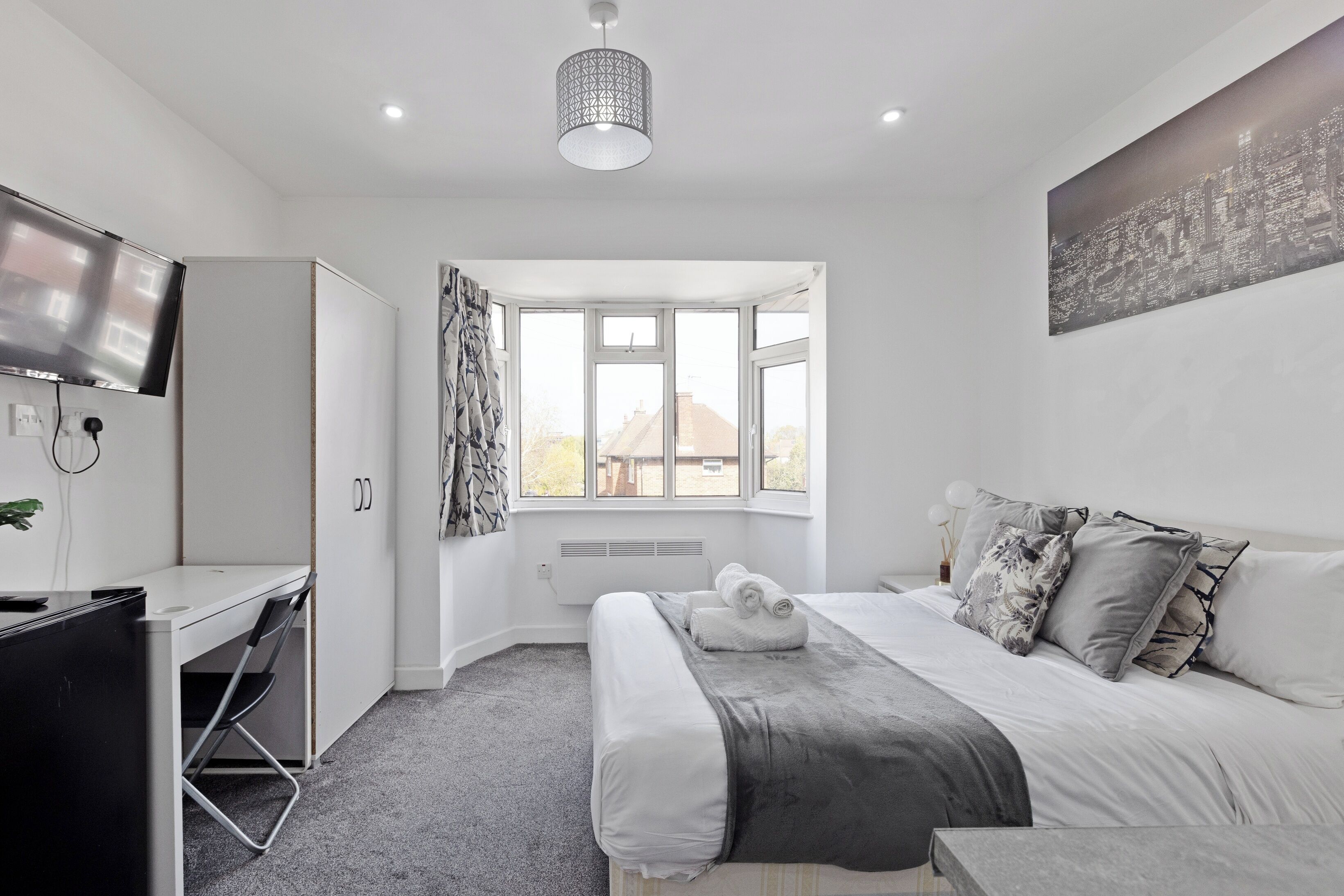 2 dormitorios, tabla de planchar con plancha, wifi gratis y ropa de cama