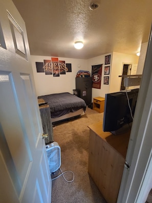 4 habitaciones, wifi gratis y ropa de cama