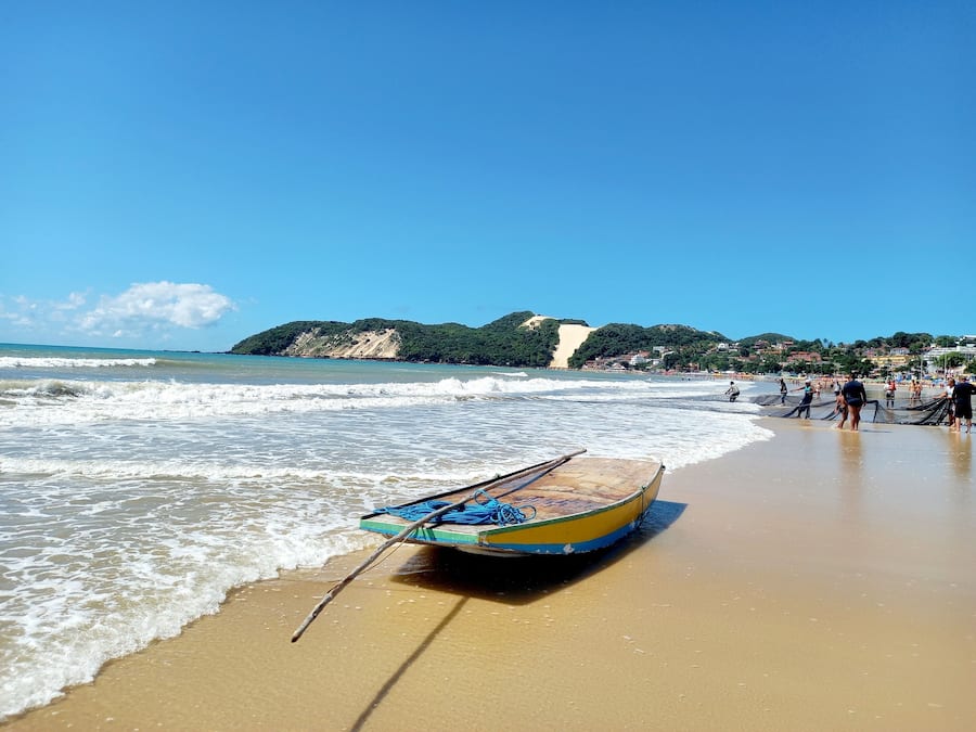 Perto da praia, areia branca