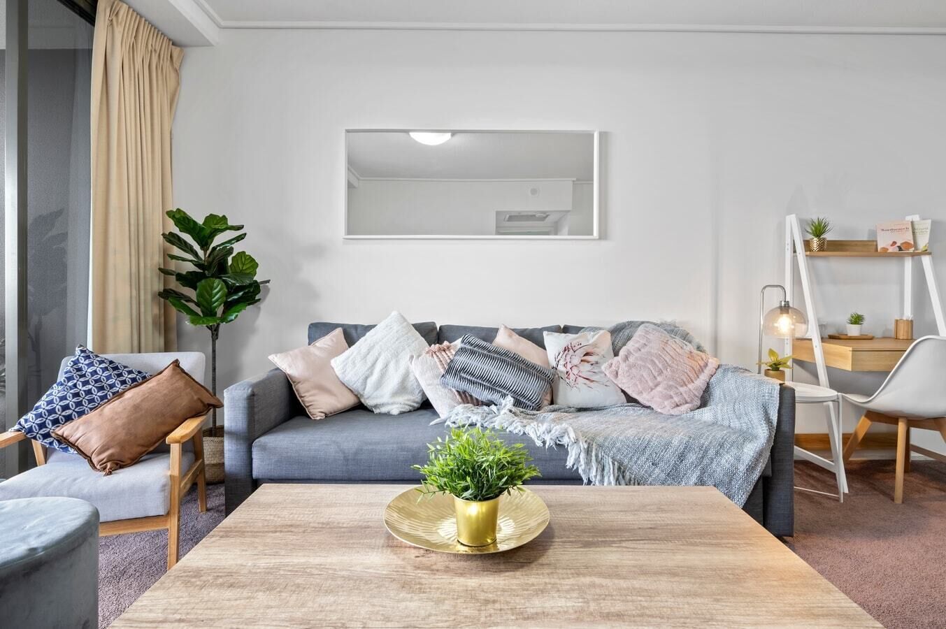 Brisbane Break Panoramic River Views Free Parking