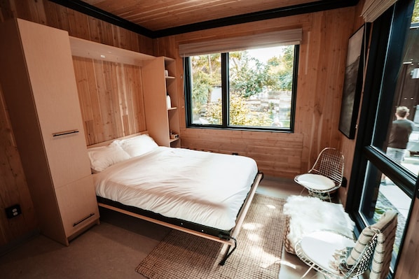 Signature Studio | Egyptian cotton sheets, premium bedding, down duvets, memory-foam beds