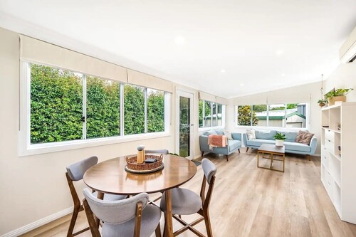 Convenient 3/bedroom Guest House in Adamstown