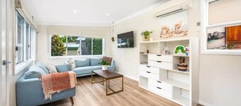 Convenient 3/bedroom Guest House in Adamstown