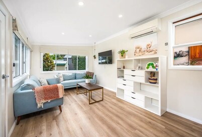 Convenient 3/bedroom Guest House in Adamstown