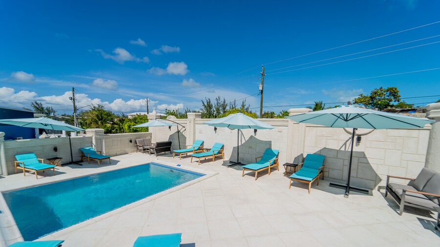 Le Bleu Bed and Breakfast