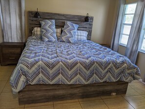 4 dormitorios, tabla de planchar con plancha, wifi gratis y ropa de cama