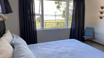 3 bedrooms, iron/ironing board, travel cot, free WiFi