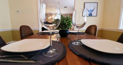 Lofty Elegant Home In Downtown Princeton